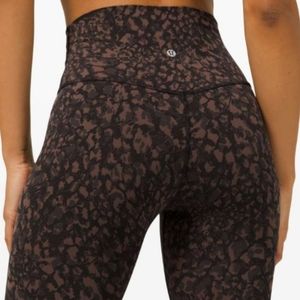 🍋 LULULEMON 🍋  Align  28" formation Cheetah leopard camo  Size 2